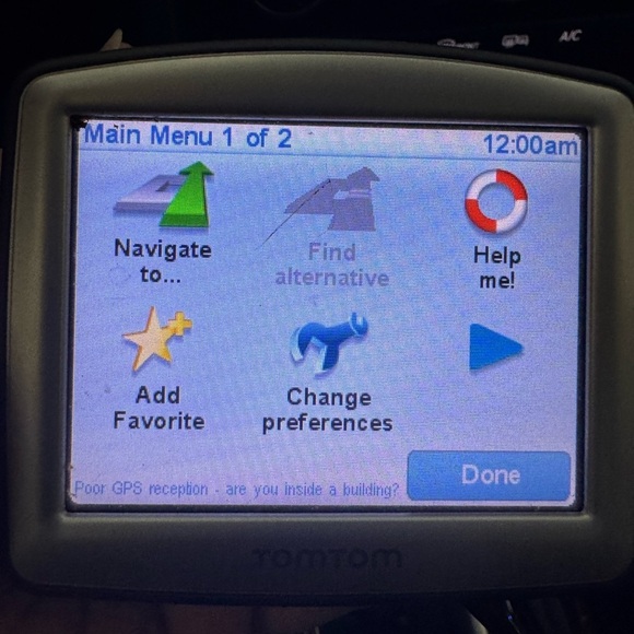 Tom Tom One N14644 GPS 3.5" screen & Car Charging Cord - Picture 4 of 6